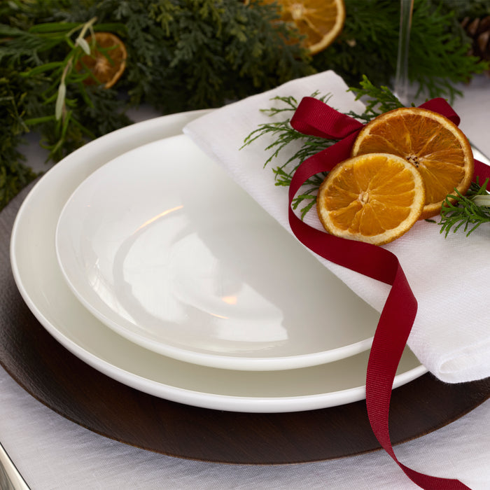 Studio 1414 Coupe 24-Piece Dinnerware Set